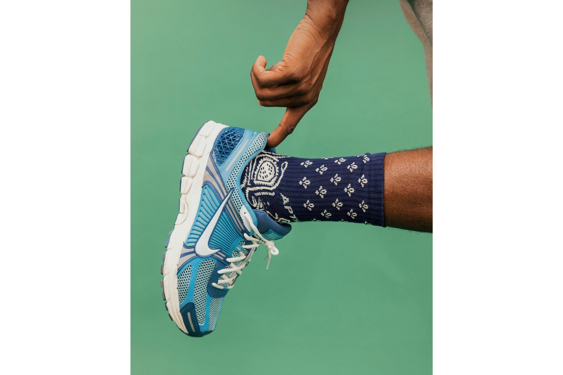 APTHCRY LIMITED EDITION PAISLEY SOCKS