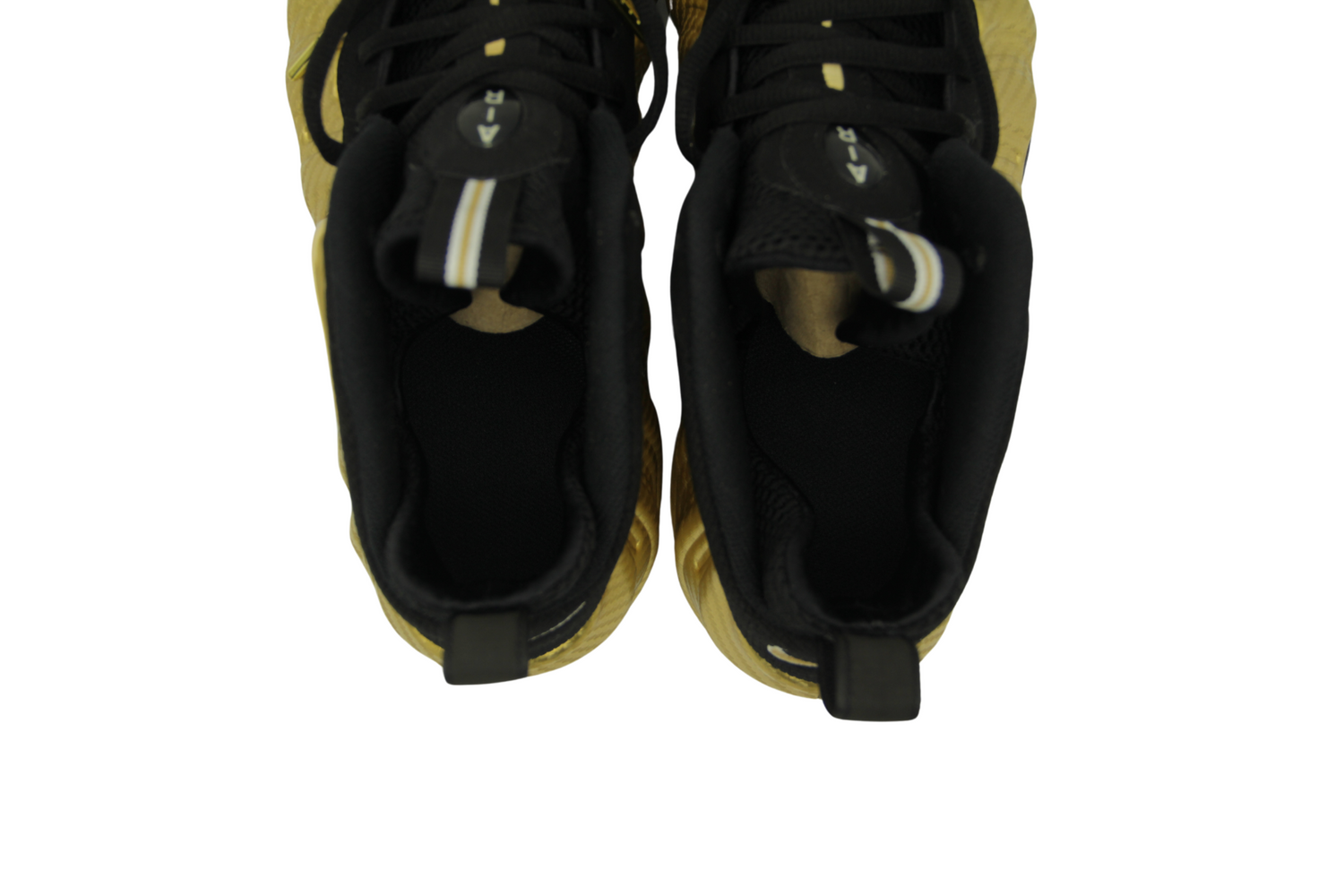 NIKE AIR FOAMPOSITE PRO METALLIC GOLD (LIKE NEW)